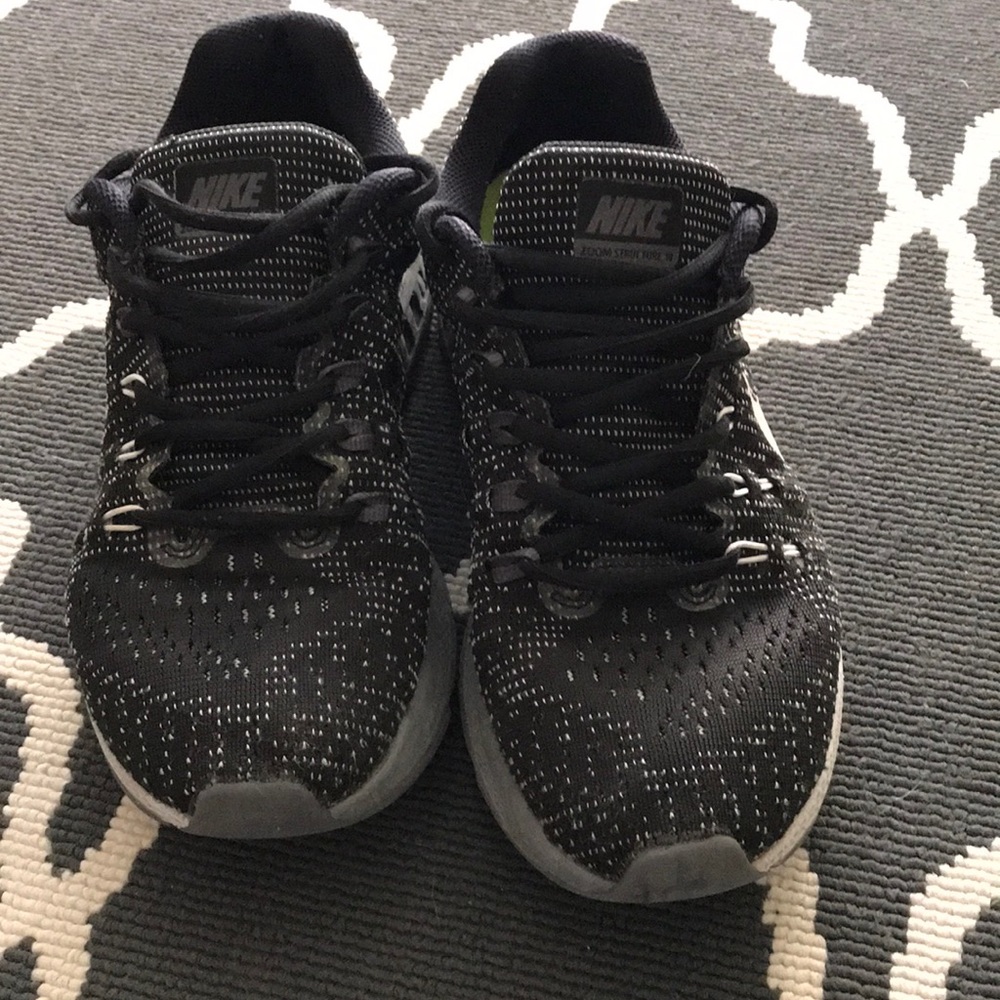 Nike Zoom Structure 19
